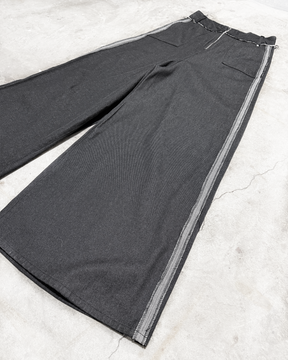 SWEEPCUT DENIM